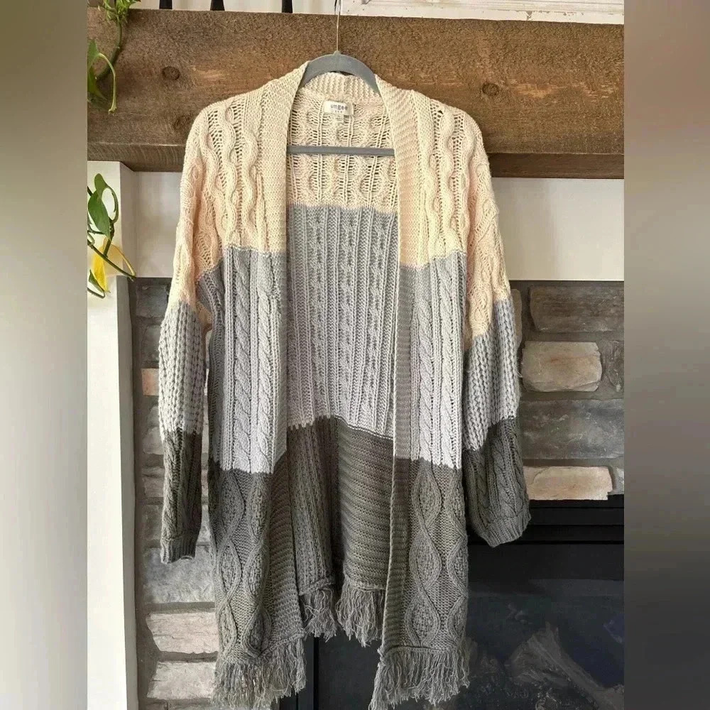 UMGE Cardigan Size L Neutral Western Fringe‎ Oversized Lagenlook Cowgirl fall